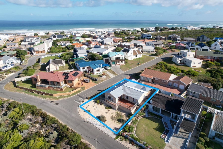3 Bedroom Property for Sale in Struisbaai Western Cape
